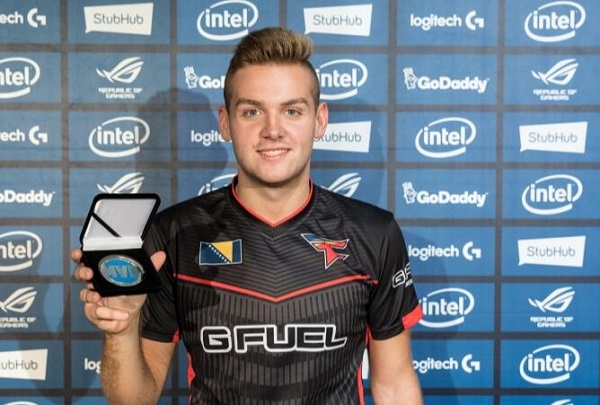 季后赛首场预热海报：WE坐镇西安主场迎战银龙骑士团EDG