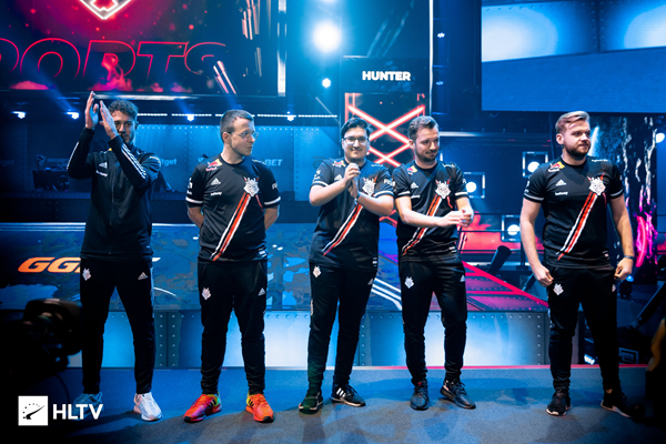 全球《PUBG》愚人节特别活动“恋爱吃鸡，甜蜜出击！”上线